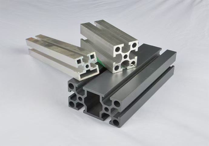 Machinable 6061-T6 Aluminiyɔmu Alloy Extrudé Section